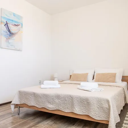 Blue Horizon With Private Pool * Kastela